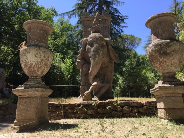 bosco sacro di bomarzo