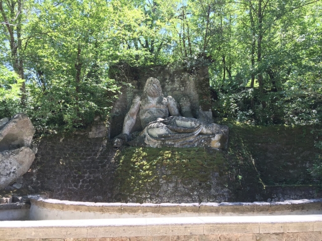 bosco sacro di bomarzo