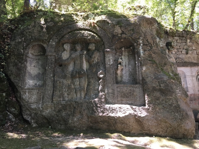 bosco sacro di bomarzo