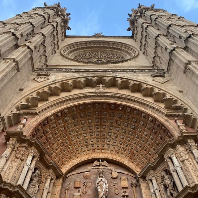 Cattedrale di Palma di Maiorca. Una città ricca di stile.
#palmademallorca #palma #palmadimaiorca #cattedraledipalmademallorca